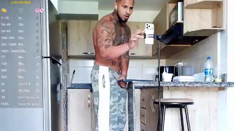 Snapshot of zain_diesel7 chatting on July 6, 7:27 pm INSTAGRAM yormanfit7 online show from July 6, 7:27 pm