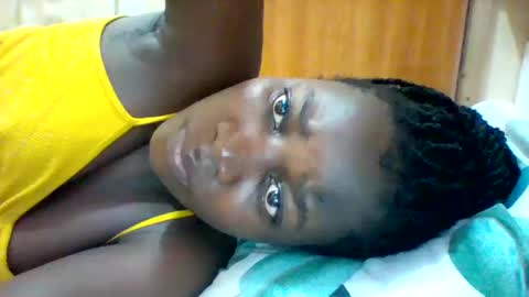 Snapshot of zainxxxx chatting on February 18, 9:54 am zainxxxx online show from February 18, 9:54 am