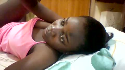 Snapshot of zainxxxx chatting on February 23, 11:55 am zainxxxx online show from February 23, 11:55 am