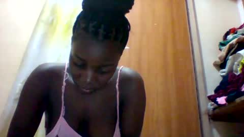 Snapshot of zainxxxx chatting on February 26, 11:04 pm zainxxxx online show from February 26, 11:04 pm