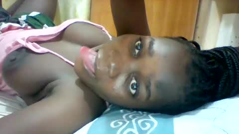 Snapshot of zainxxxx chatting on March 7, 6:00 pm zainxxxx online show from March 7, 6:00 pm