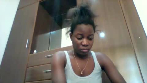 Snapshot of zainxxxx chatting on April 19, 8:57 am zainxxxx online show from April 19, 8:57 am