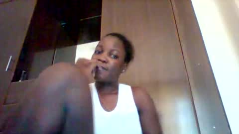 Snapshot of zainxxxx chatting on April 23, 12:29 pm zainxxxx online show from April 23, 12:29 pm