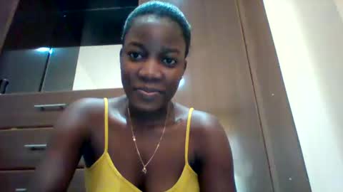 Snapshot of zainxxxx chatting on May 3, 9:59 am zainxxxx online show from May 3, 9:59 am