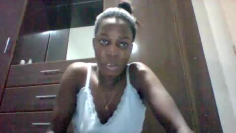 Snapshot of zainxxxx chatting on May 14, 6:37 pm zainxxxx online show from May 14, 6:37 pm