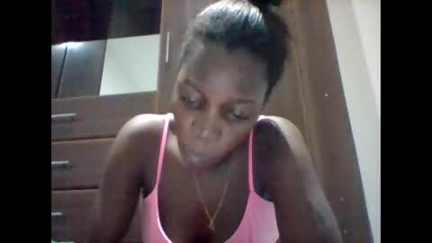 Snapshot of zainxxxx chatting on May 19, 6:47 pm zainxxxx online show from May 19, 6:47 pm