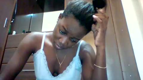 Snapshot of zainxxxx chatting on May 23, 9:57 am zainxxxx online show from May 23, 9:57 am