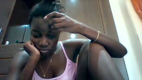 Snapshot of zainxxxx chatting on May 25, 10:21 am zainxxxx online show from May 25, 10:21 am