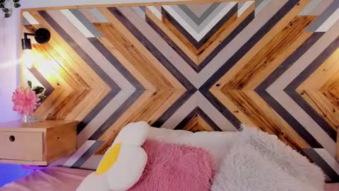 Zaira  online show from February 17, 8:37 pm