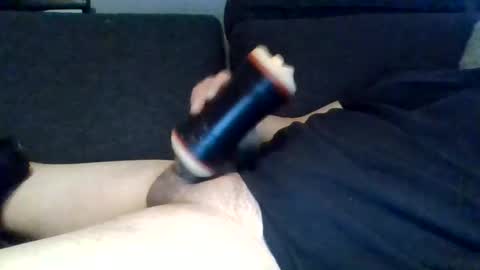 Snapshot of zakksten chatting on May 18, 10:15 pm Zakk online show from May 18, 10:15 pm