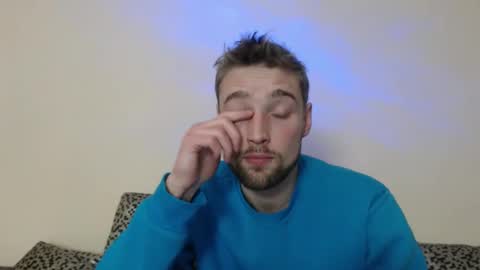 Snapshot of zakonezach chatting on December 6, 6:50 pm zakonezach online show from December 6, 6:50 pm