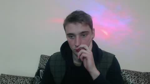Snapshot of zakonezach chatting on December 15, 7:10 pm zakonezach online show from December 15, 7:10 pm