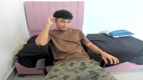 Snapshot of zammcito_ chatting on January 2, 9:39 pm zamm online show from January 2, 9:39 pm