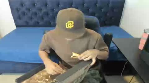 Snapshot of zammcito_ chatting on January 11, 4:59 am zamm online show from January 11, 4:59 am