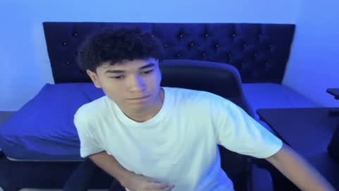 Snapshot of zammcito_ chatting on January 23, 9:39 am zamm online show from January 23, 9:39 am