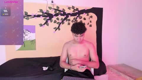 Snapshot of zammcito_ chatting on March 6, 8:19 am zamm online show from March 6, 8:19 am