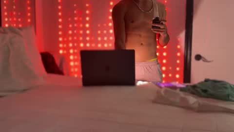 Edii online show from December 21, 10:28 pm