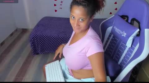 Zandra online show from February 22, 9:57 pm