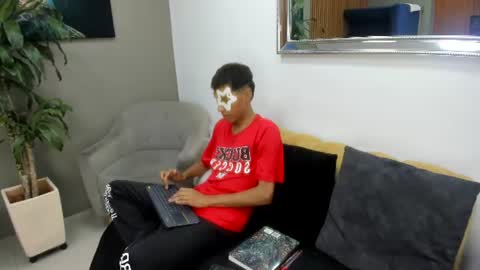 Snapshot of zane_belville chatting on June 14, 11:45 am Zane Belville online show from June 14, 11:45 am