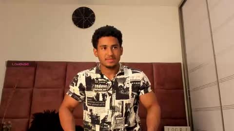 Snapshot of zane_lux chatting on February 26, 12:03 pm Zane Lux online show from February 26, 12:03 pm
