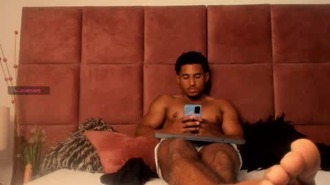 Snapshot of zane_lux chatting on March 8, 6:37 pm Zane Lux online show from March 8, 6:37 pm