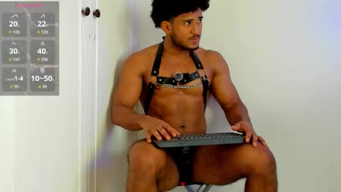 Snapshot of zane_lux chatting on October 14, 1:12 pm Zane Lux online show from October 14, 1:12 pm