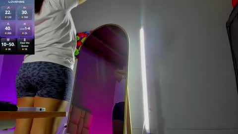 Snapshot of zaphiro__sky chatting on February 23, 8:44 am zaphiro__sky online show from February 23, 8:44 am