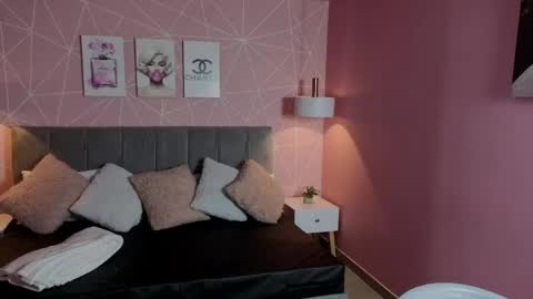 Snapshot of zara__sweet chatting on May 25, 1:17 pm Zara Sweet online show from May 25, 1:17 pm