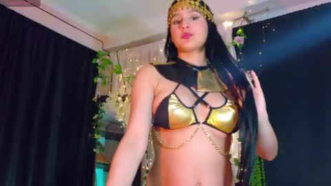 Zara online show from April 14, 4:29 am