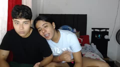 Snapshot of zarah_v chatting on April 28, 3:39 pm Fernanda online show from April 28, 3:39 pm