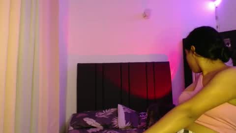 Snapshot of zarah_v chatting on May 26, 8:49 pm Fernanda online show from May 26, 8:49 pm