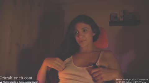 Snapshot of zarahlynch chatting on February 5, 11:50 pm Miss Lynch Next show 2911 online show from February 5, 11:50 pm