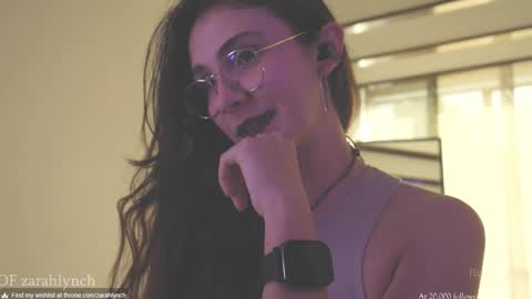 Snapshot of zarahlynch chatting on October 27, 9:08 pm Miss Lynch Next show 2911 online show from October 27, 9:08 pm