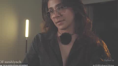 Snapshot of zarahlynch chatting on November 8, 11:03 pm Miss Lynch Next show 2911 online show from November 8, 11:03 pm