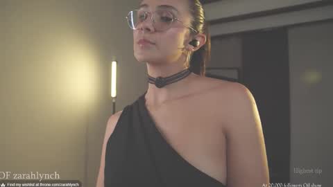 Snapshot of zarahlynch chatting on November 11, 11:05 pm Miss Lynch Next show 2911 online show from November 11, 11:05 pm