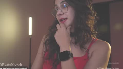 Snapshot of zarahlynch chatting on November 25, 11:05 pm Miss Lynch Next show 2911 online show from November 25, 11:05 pm