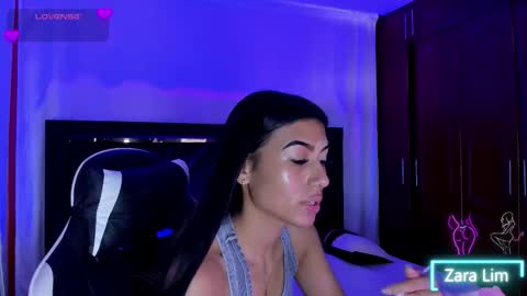 Zara Lim  online show from November 22, 4:06 pm