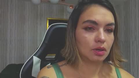 Snapshot of zarcasutra_t chatting on January 18, 12:42 pm Isabella online show from January 18, 12:42 pm