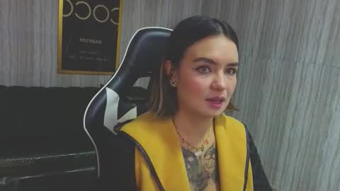 Snapshot of zarcasutra_t chatting on January 19, 12:42 pm Isabella online show from January 19, 12:42 pm