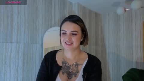 Snapshot of zarcasutra_t chatting on February 14, 1:08 pm Isabella online show from February 14, 1:08 pm