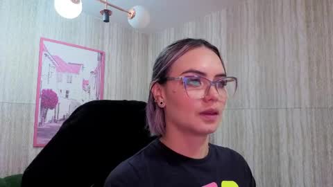 Snapshot of zarcasutra_t chatting on April 24, 12:51 pm Isabella online show from April 24, 12:51 pm