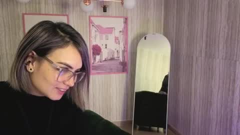 Snapshot of zarcasutra_t chatting on May 8, 1:49 pm Isabella online show from May 8, 1:49 pm