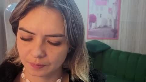 Snapshot of zarcasutra_t chatting on May 31, 12:34 pm Isabella online show from May 31, 12:34 pm