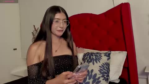 Snapshot of zariival chatting on November 7, 10:54 pm zariival online show from November 7, 10:54 pm