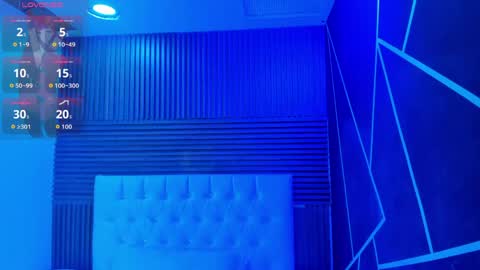 Zarina Waynne online show from April 2, 3:20 pm