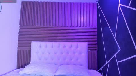 Zarina Waynne online show from April 3, 1:09 pm