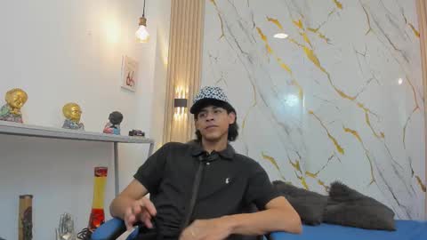 Zayn online show from March 20, 7:19 pm