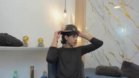 Zayn online show from March 21, 7:17 pm