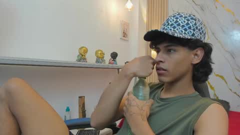 Zayn online show from April 12, 7:19 pm