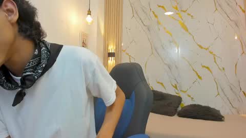 Zayn online show from April 16, 7:14 pm